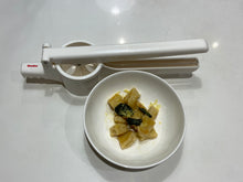 Load image into Gallery viewer, Metaltex potato press with 3 Stainless Steel Disc
