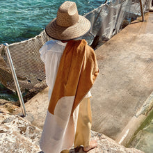 Load image into Gallery viewer, Sunnylife Luxe Towel - Desert Palms