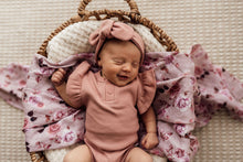 Load image into Gallery viewer, Snuggle Hunny Rose Short Sleeve Bodysuit