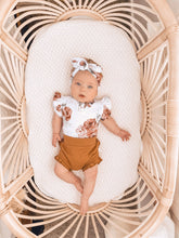 Load image into Gallery viewer, Snuggle Hunny Rosebud Short Sleeve Bodysuit