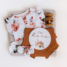 Load image into Gallery viewer, Snuggle Hunny Rosebud & Pink Sand Reversible Milestone Cards