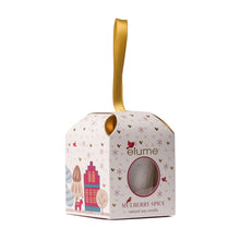 Load image into Gallery viewer, Elume Ornamental Mulberry Spice Soy Candles