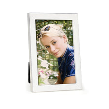 Load image into Gallery viewer, Whitehill Photo Frame - Leo
